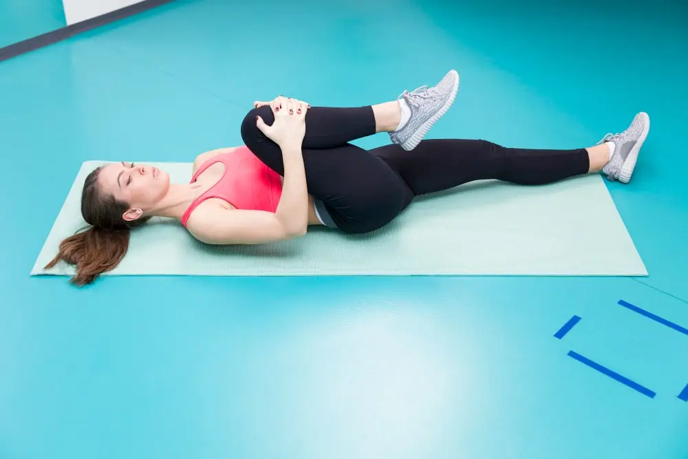 Knee to chest stretch
best knee strengthening exercises for beginners