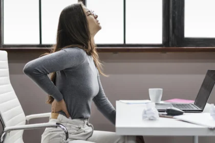 posture mistakes causing back pain