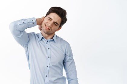 neck cracking sound with headache causes