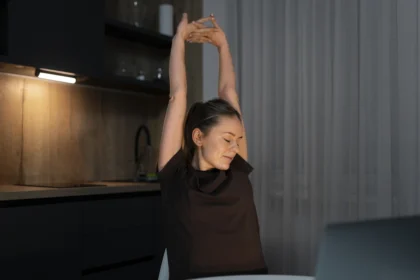 night routine to reduce shoulder pain