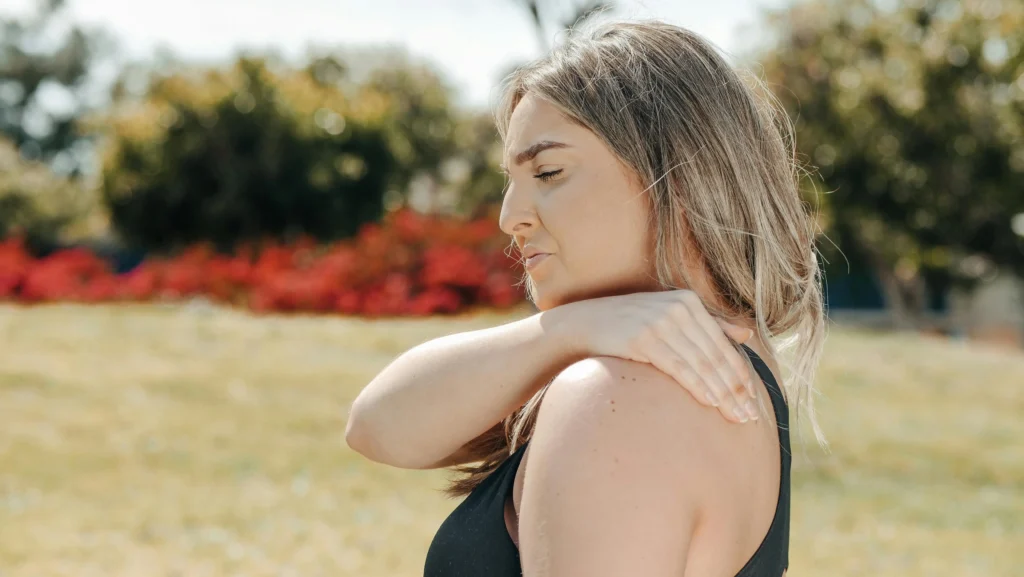 Shoulder pain in women vs men