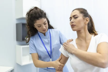 frozen shoulder recovery stages treatment