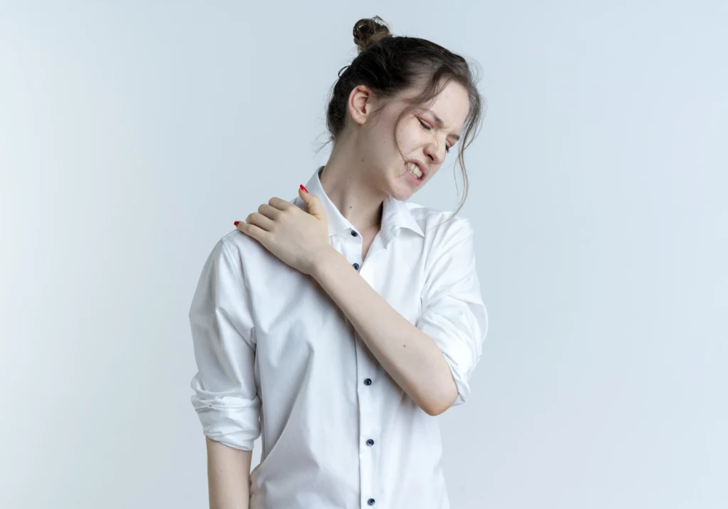 why does my shoulder hurt without injury-why does my shoulder pain come and go