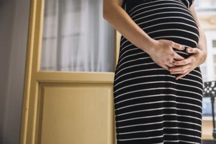Is Holding Pee During Pregnancy Harmful?