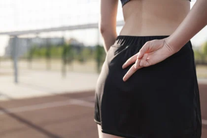 Hip clicking without pain